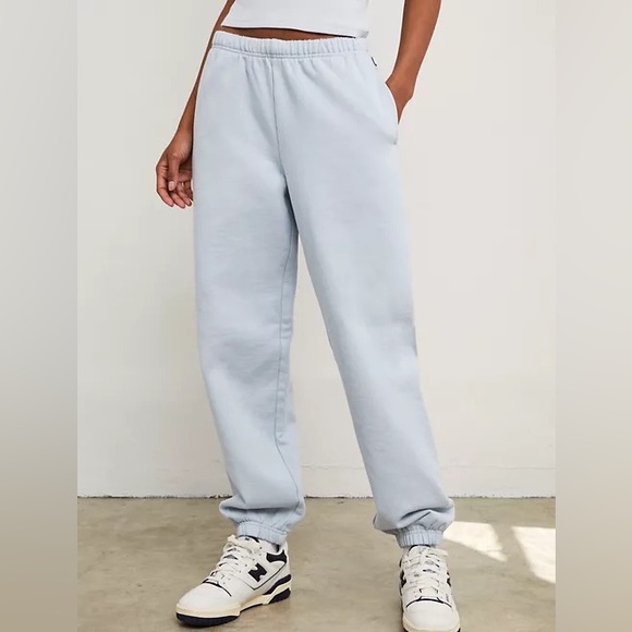 TNA Extra Fleece Mega Sweatpant - Picture 2 of 4